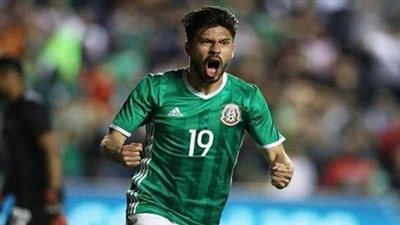 مهاجم المكسيك يُعلن اعتزاله اللعب دوليّا بعد خسارة منتخبه أمام البرازيل