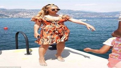 بيونسيه تحظى بإعجاب جمهورها بهذه الإطلالة