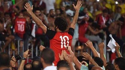 بين ”اللا مبالاة” وفن صناعة التاريخ...تفاصيل محمد صلاح تسحر قلوب المصريين