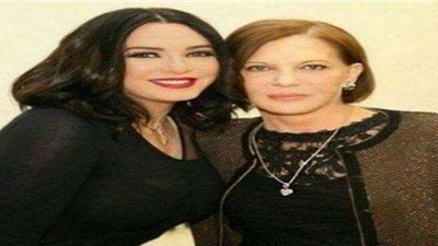 السبت .. تشييع جثمان والده سلاف فواخرجي