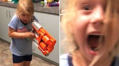 طفلة تخلع سنتها بمسدس ألعاب (فيديو)