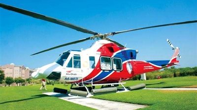 مطار القاهرة ينقل طفلة سويسرية لبلادها بطائرة إسعاف.. (صور)