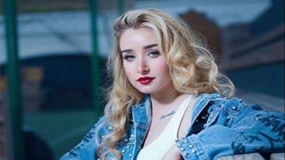 شاهد.. هنا زاهد تنشر صورة لها بإطلاله مثيرة