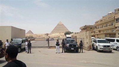 حملة مكثفة بالمنطقة الأثرية في دائرة الأهرام بالجيزة