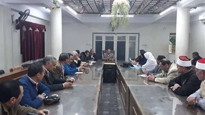 بدء تفعيل خطة مطورة لمحو الأمية بمركز أبو قرقاص