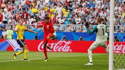 إنجلترا تضع قدمًا في نصف نهائي المونديال