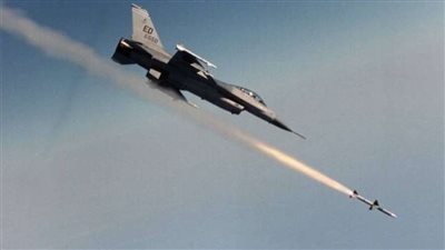 الطيران الإسرائيلي يشن غارات على مواقع للمقاومة بقطاع غزة