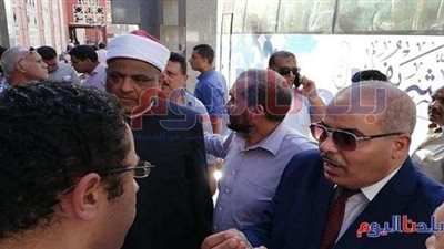 وكيل الأزهر ورئيس الجامعة يتفقدان موقع حريق مستشفى الحسين (صور)