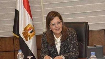 وزيرة التخطيط: « لا تعيين للأقارب في الوظائف الحكومية»(فيديو)