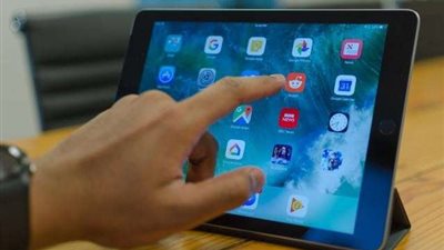 ”التابلت” بالمدارس مجانًا ودون استرداد