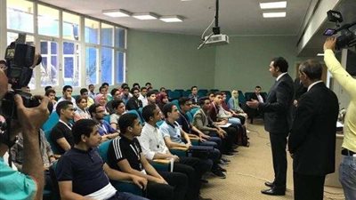 نائب وزير التعليم يتفقد مسابقة الباحثين الشباب لطلاب الثانوية