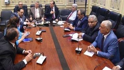 «المشروعات الصغيرة» دُعامة التقدم الاقتصادي والقضاء على البطالة.. برلمانيون: ينبغي تحريره من قبضة وزارة الصناعة