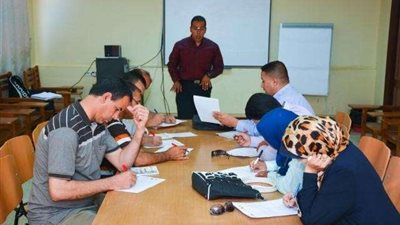 «التعليم» تبدأ تدريب معلمي أول مدرسة للتكنولوجيا التطبيقية بالفيوم