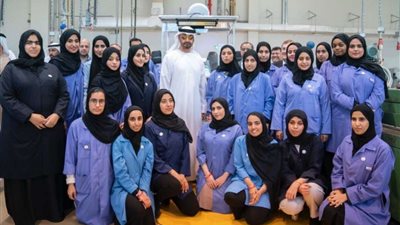 محمد بن زايد يهنئ المرأة بيومها العالمي عبر 