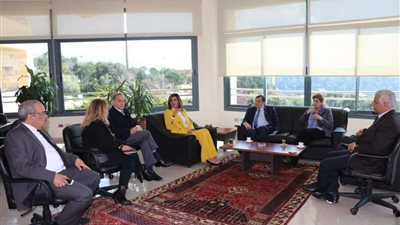 وزيرة الهجرة تزور جامعة بيروت العربية وتشيد بمستوى التجهيزات