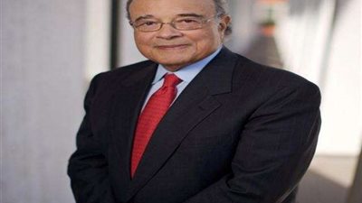 «منقذ الأطفال».. «عادل محمود» رحل منسيًا وتذكره «جيتس» والوطن يكرمه اليوم