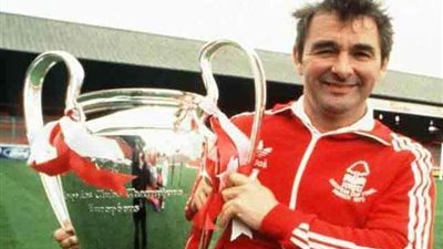 «صانع المعجزات».. حكاية مدرب سطر التاريخ من الدرجة الثانية «2»