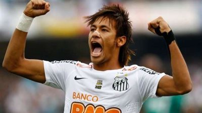 فيفا يحتفل بالظهور الأول لـ