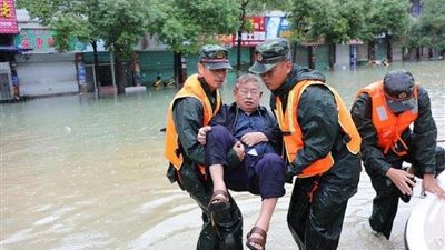 الأمطار تدمر الصين.. والسكان يفرون من منازلهم