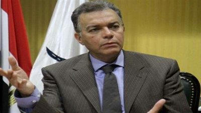 وزير النقل يحيل عدد من مسئولي السكك الحديدية للنيابة الإدارية للتحقيق معهم