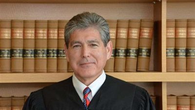 قاضي بكاليفورنيا يقضي بضربة قاسمة لسياسة ترامب تجاه المهاجرين