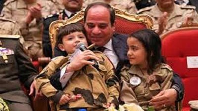 بالفيديو.. أحد أطفال السويس يلقي قصيدة مؤثرة في حفل 