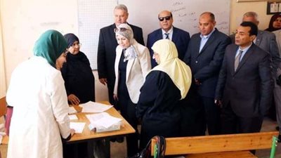 جامعة طنطا توقع الكشف الطبي على 1370 حالة بإحدى قرى سمنود