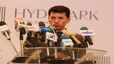 فريدة عثمان توقع عقد رعاية مع شركة هايد بارك