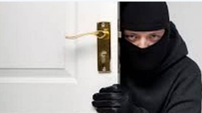 القبض على جزار وشريكتة أثناء محاولتهما سرقة سيدة بالزاوية الحمراء