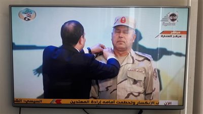 وزير الأوقاف يهنئ كامل الوزير لترقيه لرتبة فريق