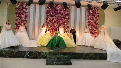 لعروس 2019.. استوحي إطلالتك من أزياء منى المنصوري