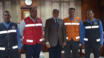 محافظ المنيا يكرم 