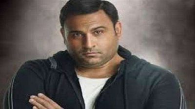 أكرم حسني يوجه رسالة لأيمن بهجت قمر