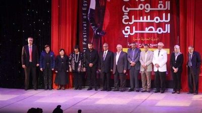 ”القومي للمسرح” يكرم نجومه بدار الأوبرا.. (صور)
