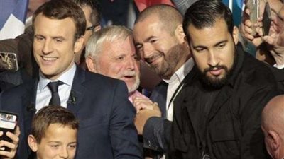 القبض على الحارس الشخصي للرئيس الفرنسي بعد اعتدائه على المتظاهرين