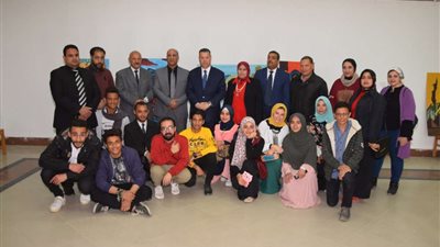 محافظ بني سويف يشهد فعاليات الحفل الختامي لمحكى الشباب بقصر الثقافة