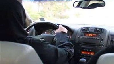 أول حادث مروري لامرأة سعودية بعد قيادة السيدات بالمملكة.. (فيديو)