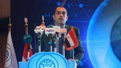 إطلاق مبادرة ”عقول عظيمة” لتدريب 1500 طبيب عيون