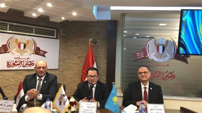 بالصور.. رئيس 