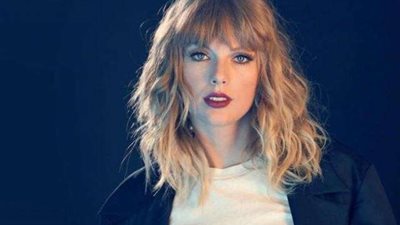 تايلور سويفت تحصد  2.6 مليار مشاهدة  بـ”SHAKE IT OFF”