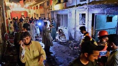 مختل يطلق النار على تجمع سياسي بباكستان وينتحر بنفس سلاحه