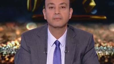 «أديب» يتساءل عن سبب الانبهار بـ«كيكي».. ونشطاء: «اعمل واحدة»