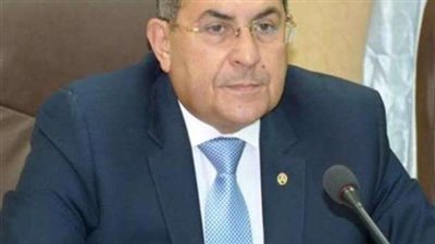 محافظ سوهاج: الانتهاء من إصلاح كسر ماسورة بخط مياه بـ«البلينا»