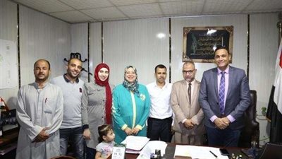 سكرتير عام المنوفية يسلم جوائز للفائزين فى سحب الربع سنوى لـ«أمان»