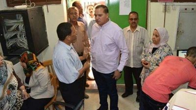 رئيس جامعة سوهاج يتفقد سير أعمال مكتب التنسيق