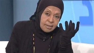 داعية: بعض الممثلات يسعين إلى الشهرة بالتعري أمام الكاميرا