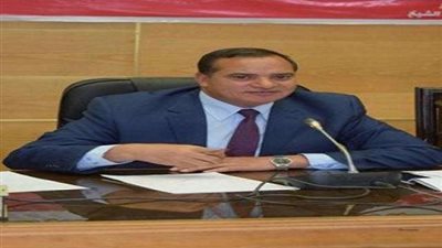 كلية الطب البيطري بسوهاج تناقش زيادة قوافلها