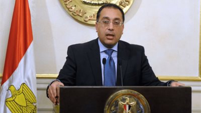 «برلمانى» يطالب الحكومة الاهتمام ببناء الإنسان المصري