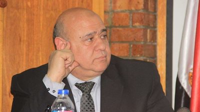 وزير الزراعة يقدم الدعم لأسر شهداء الطائرة الأثيوبية