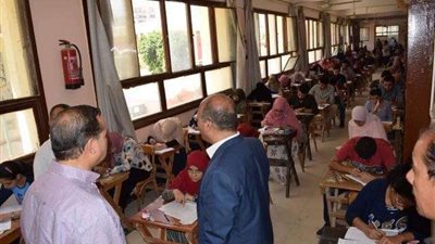 بدء امتحانات الفرقة الخامسة لكلية الطب البشري بسوهاج